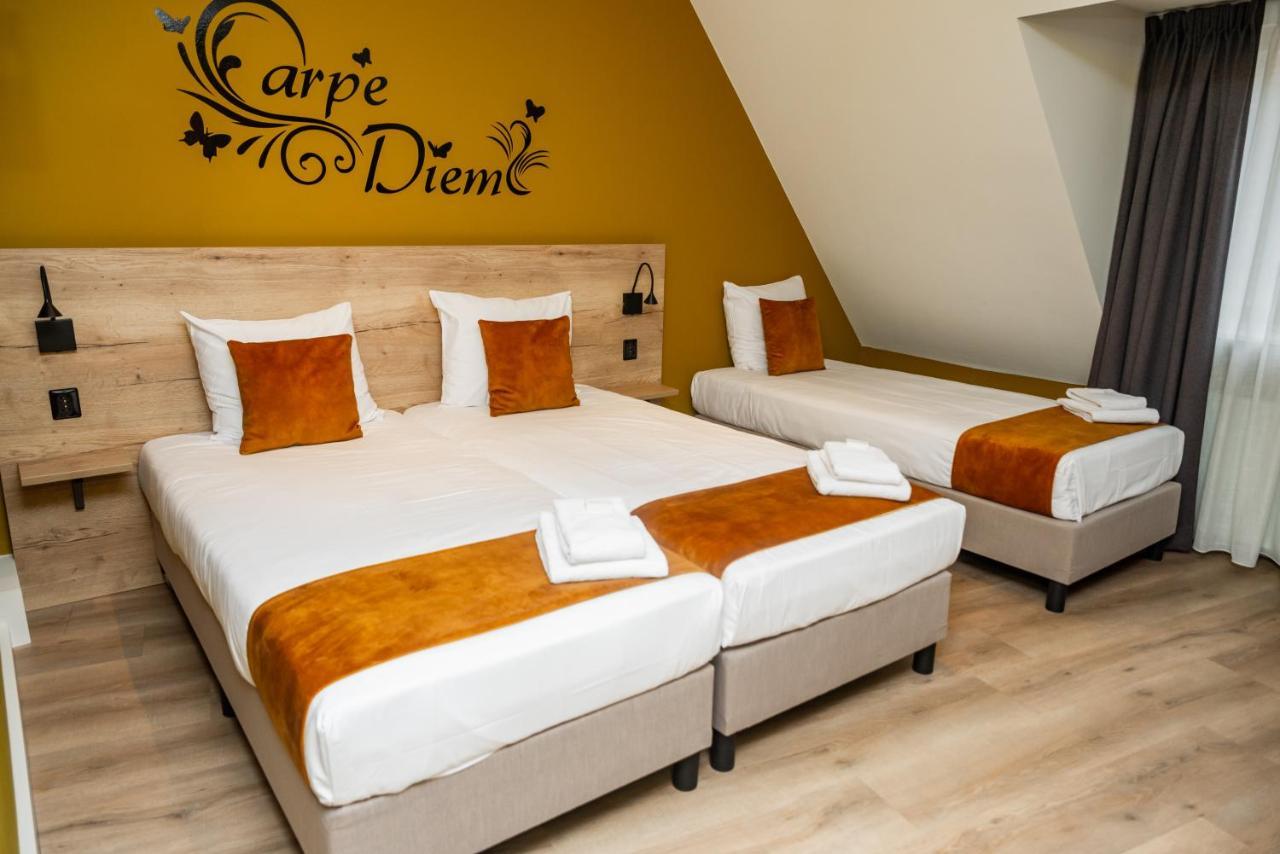 Hotel Onder De Linden Roden Exterior photo